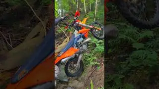 Hard Enduro is not easy 🚀🤣 #enduro #hardnenduro #ktm #2stroke