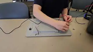 Smart Case | PART 6 : Wiring up the screen