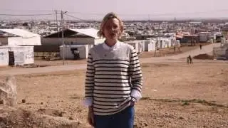Cate Blanchett stands #WithRefugees