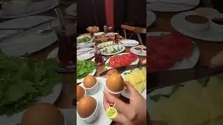 Madalyalı’da haftasonu bir başka güzel, hele ki nefis serpme kahvaltısı ile.. ❤️ #kahvaltı