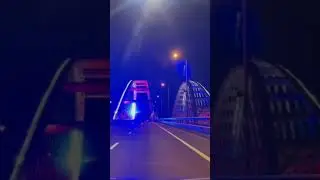 Крымский мост ночью. Вид из машины