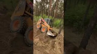 Мини погрузчик ушел в откос
