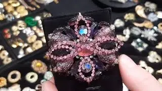 FLEA MARKET IN MOSCOW 