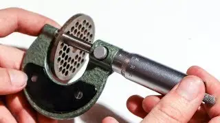How to use a MICROMETER