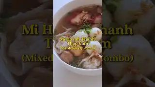 Mi Hoành Thanh Thập Cẩm just hits different #vietnamesecuisine #vietnamesefood #wonton