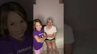Скольки радости в глазах у ребёнка, когда можно командовать мамой😉