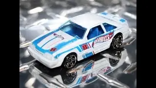 Hot Wheels 92 Ford Mustang