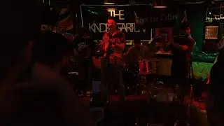 Hope For Coffee - Dzayn My Hnchets / Ձայն Մը Հնչեց (Live Performance)