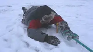 ПРОВАЛИЛСЯ ПОД ЛЕД? ЧТО ДЕЛАТЬ? (действия рыбаков на льду)