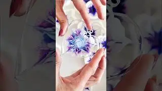 Цветы, застывшие во льду