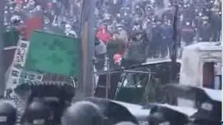 Киев ЖЕСТЬ  Беркутовцы горят