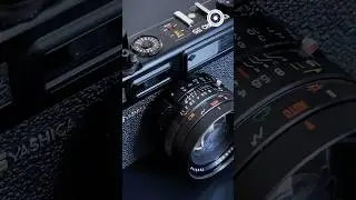 Checking Yashica's "Pad of Death" #vintagecameras #yashica #electro35 #padofdeath#