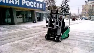 Электрический погрузчик ЭП-2020