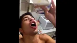 Como eu me sinto quando, estou com fome de madrugad !