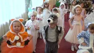 по сугробам стелится