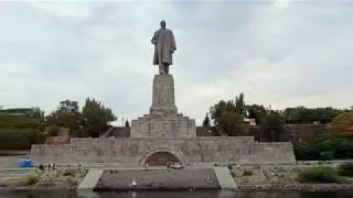 Как никто не упал? Поразительно. Опасный монумент 2 часть. How did no one fall? Strikingly.