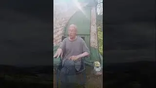Ганс Иохим фон Хульке учит феминисток горловому ми  (это нота) пению