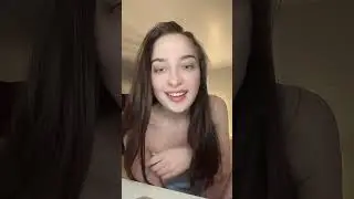 Awenlis live tik tok in blue  pajams doing makeup