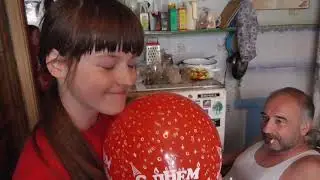 Вадим Ястржемский в клипе Папа не пей группы Лунный пёс