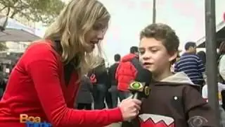 Entrevista com menino José na feira diz que está cagado de fome kkkkkk