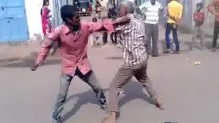 KAKEK-KAKEK TUA BERKELAHI. SERU BANGET