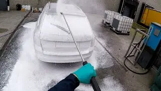 Touchless cleaning a car with SKY WE 64