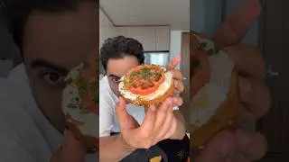 Trying a 25g Protein Bagel!