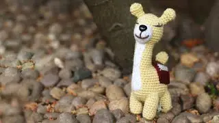 Lama amigurumi | @WorldOfAmigurumi