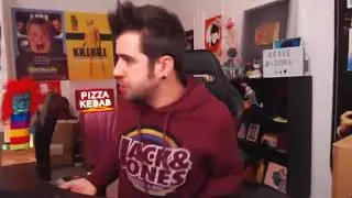 pero que coño está haciendo XD