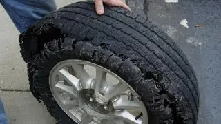 На большой скорости разорвало колесо на трассе