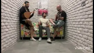 İçimde ölen biri var...  (Akustik) Bana bir şeyler anlat