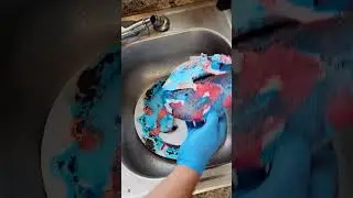 Dyeing a disc golf disc with Rit dye and shaving cream.