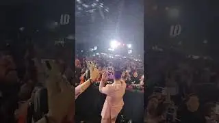 no estoy triste no es mi llanto es el humo del cigarrillo que me hace llorar Bolivia