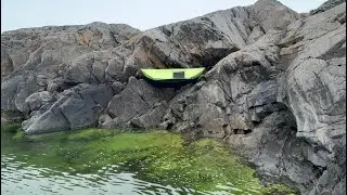 Hang your hammock using climbing nuts