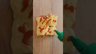 breakfast sandwich