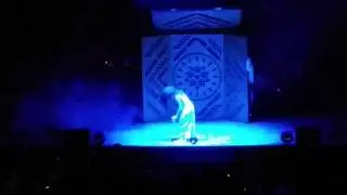 Lorde talks to audience before "Heavenly Father" - 10/10/2014 SDSU Open Air Theater