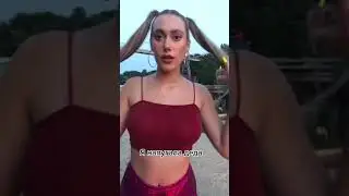 Кобыла трясёт попой