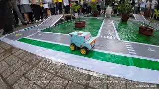 Ngoại khóa trải nghiệm trí tuệ nhân tạo và điều khiển robot trên sa bàn theo luật giao thông