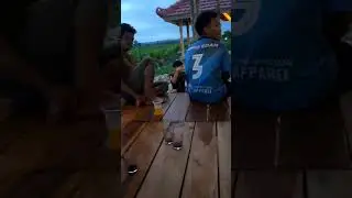ngopi santai pinggir sawah #shorts #shortsfeed