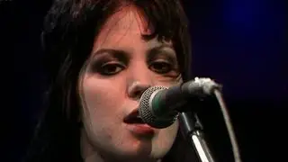The Runaways - School Days (live) - The Old Grey Whistle Test - 1977