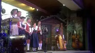 Тирольский фольклер йодль