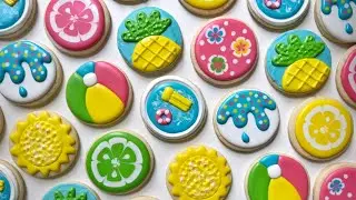 SUMMER COOKIES ~ Satisfying Cookie Decorating of 9 Easy Summer Cookies on Circles