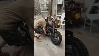 Does anyone know what bike this is? #clives #motorcycle