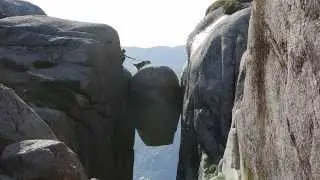 Norway with dogs (Preikestolen, Kjeragbolten, Trolltunga)