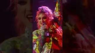 Madonna - Holiday (The Virgin Tour 1985) 