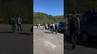Дети поехали в лагерь 