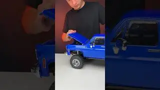 Chevrolet K10 by RC4WD 1/10 Scale. Amazing detailed. Opening parts. Led light… 