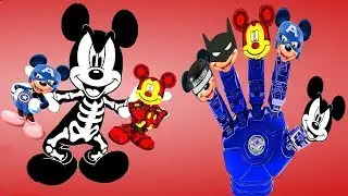 Superheroes Mickey Mouse is dancing Snowfall Clubhouse Adventure Finger Family Song!