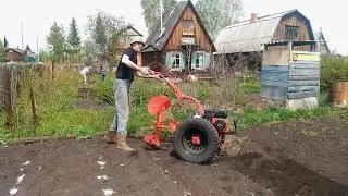 2019 посадка картошки Агатом на колесах от Нивы.