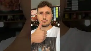 En todo bar de carretera en España: 
